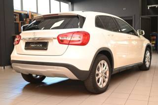 MERCEDES-BENZ GLA 180 usata 2