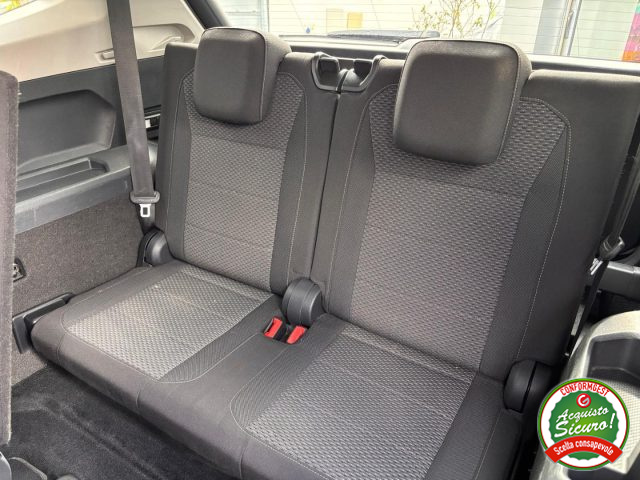 VOLKSWAGEN Tiguan Allspace usata, con USB