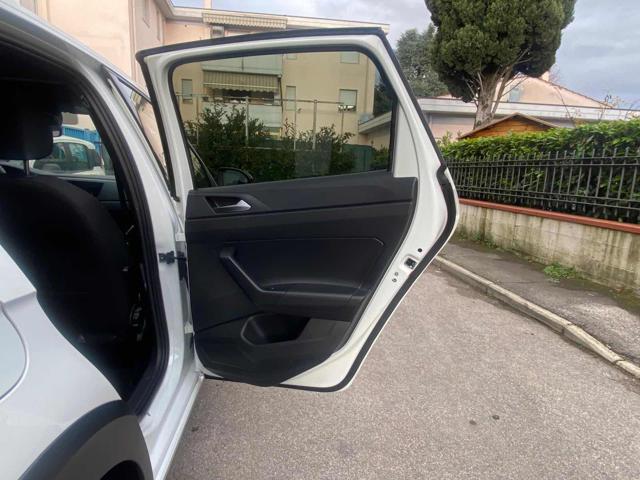 VOLKSWAGEN Taigo usata 9