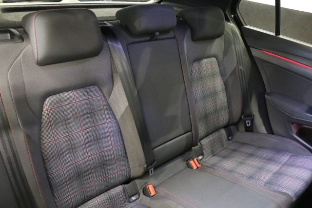 VOLKSWAGEN Golf usata, con Autoradio digitale