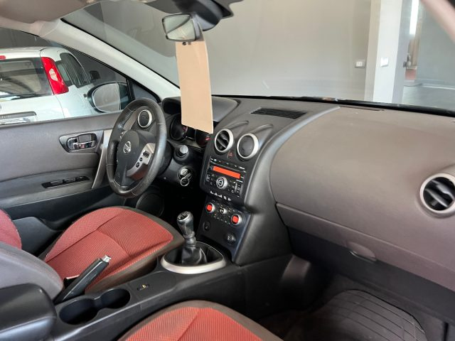 NISSAN Qashqai usata, con Autoradio