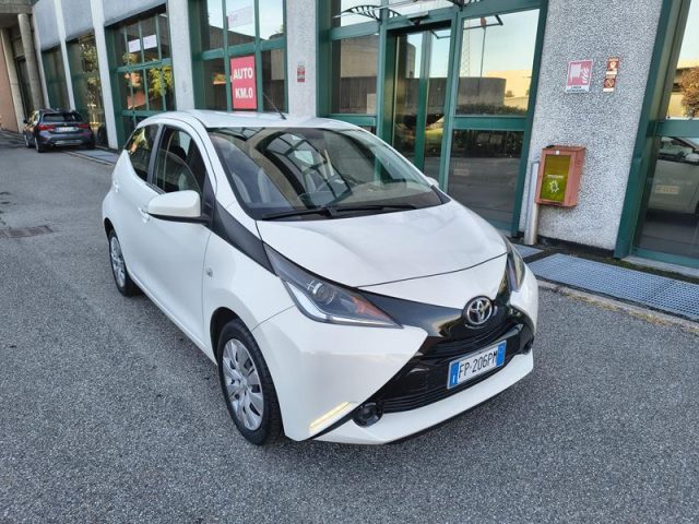 TOYOTA Aygo usata, con ABS