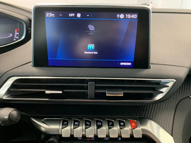 PEUGEOT 3008 usata, con USB