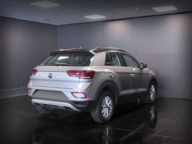VOLKSWAGEN T-Roc usata, con Autoradio