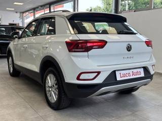 VOLKSWAGEN T-Roc usata, con Autoradio