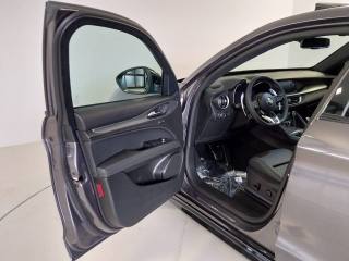 ALFA ROMEO Stelvio usata, con Fari Xenon