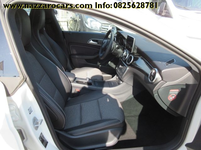 MERCEDES-BENZ CLA 180 usata, con Leve al volante