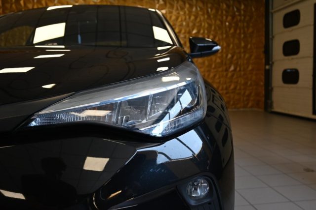 TOYOTA C-HR usata 13