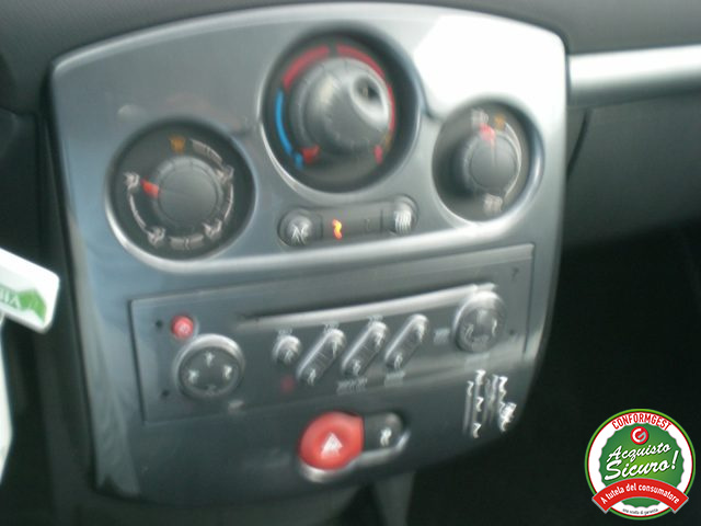 RENAULT Clio usata 16