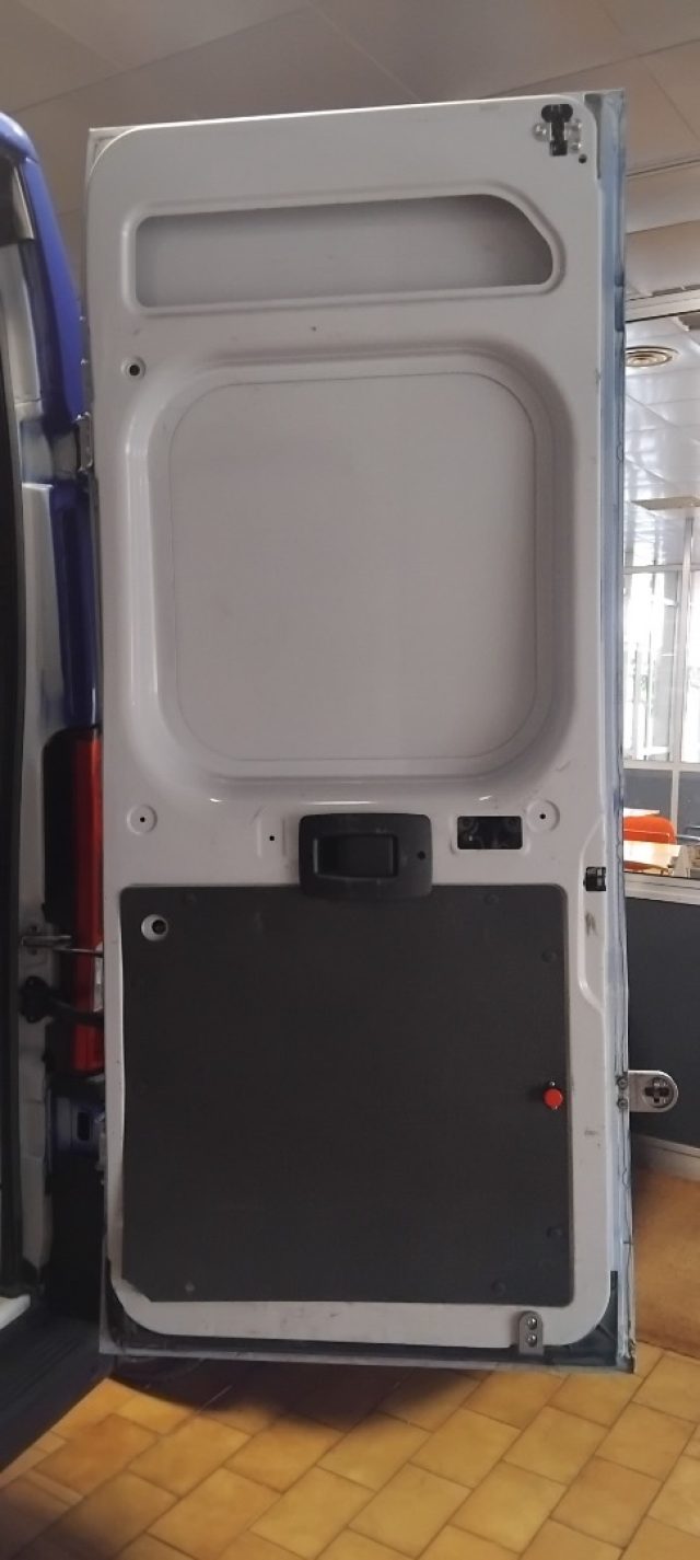 PEUGEOT Boxer usata 19