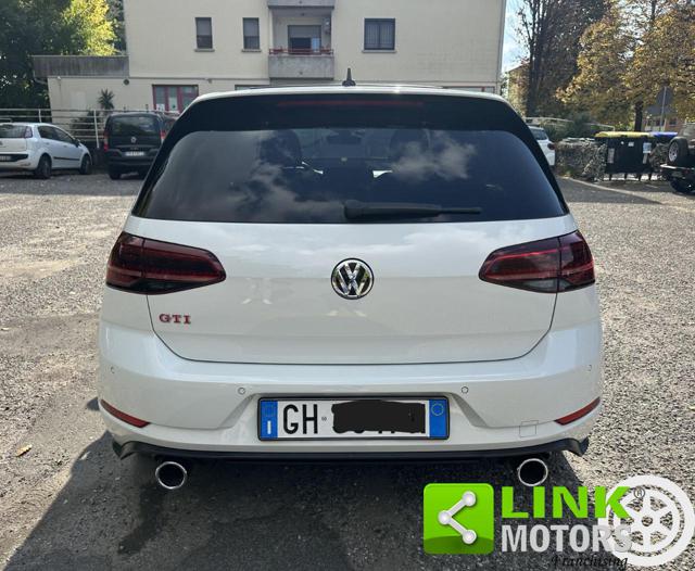 VOLKSWAGEN Golf GTI usata, con Autoradio