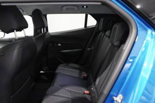 PEUGEOT 2008 usata, con Volante multifunzione