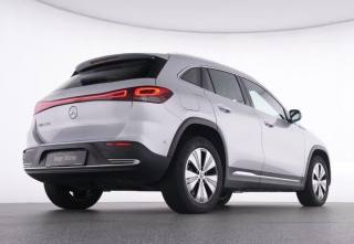 MERCEDES-BENZ EQA usata, con Autoradio