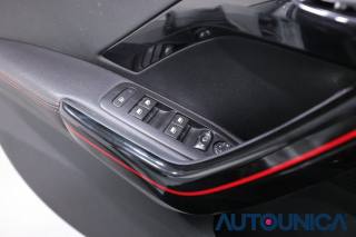 PEUGEOT 2008 usata, con Sensori di parcheggio posteriori