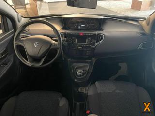 LANCIA Ypsilon usata, con Park Distance Control