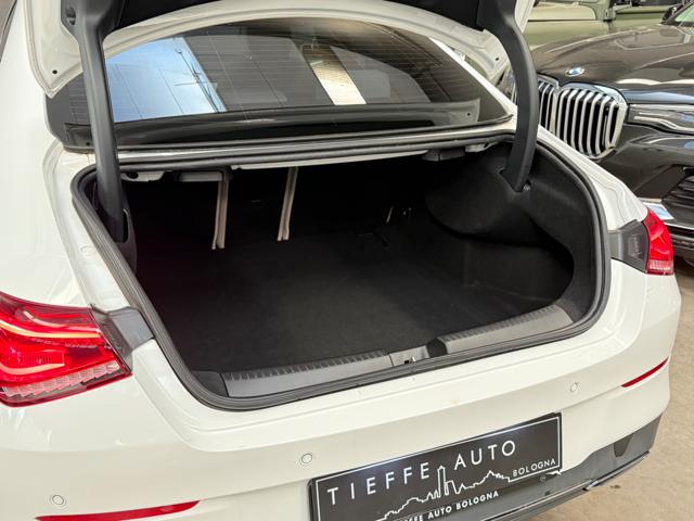 MERCEDES-BENZ CLA 180 usata, con Controllo elettronico della corsia