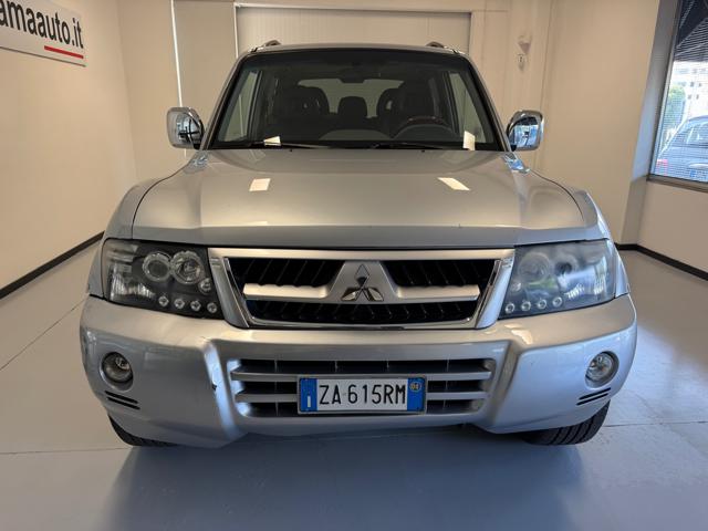 MITSUBISHI Pajero usata, con Airbag