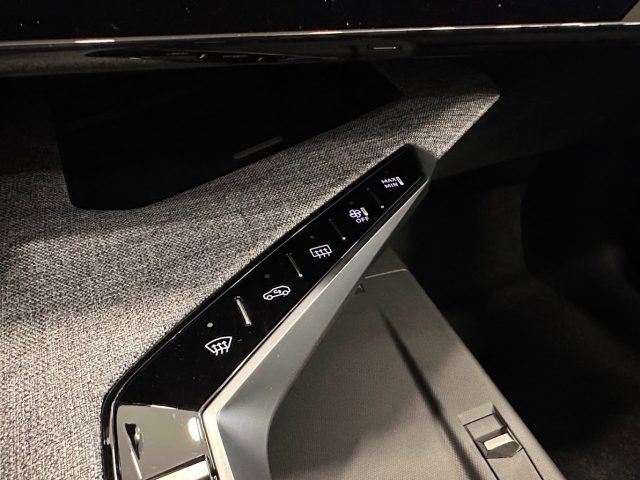 PEUGEOT 3008 usata, con Bracciolo