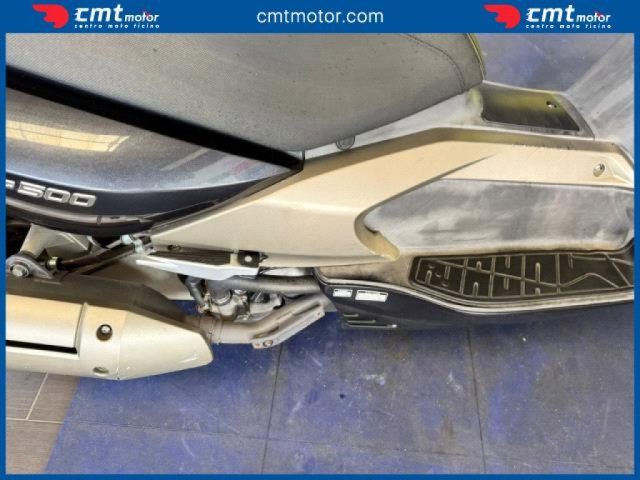 KYMCO Xciting 500 usata 11