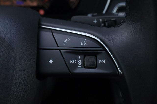 AUDI A4 usata, con Sensori di parcheggio posteriori