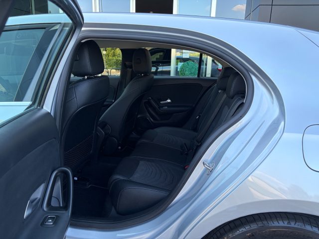 MERCEDES-BENZ A 180 usata, con Alzacristalli elettrici