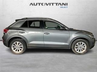 VOLKSWAGEN T-Roc usata, con Autoradio