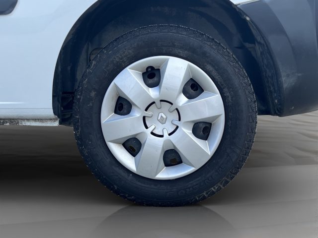 RENAULT Kangoo usata 14