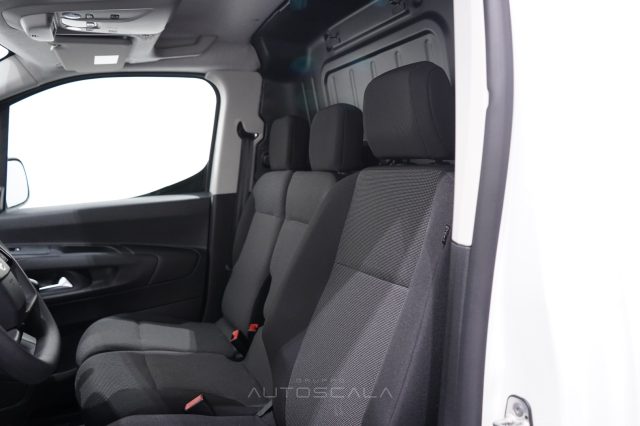 OPEL Combo usata, con Volante multifunzione