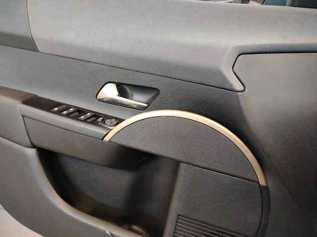 LANCIA Ypsilon usata 31