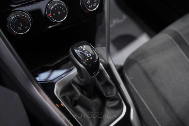 VOLKSWAGEN T-Roc usata, con Sensori di parcheggio posteriori