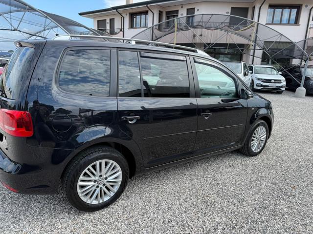 VOLKSWAGEN Touran usata, con Autoradio