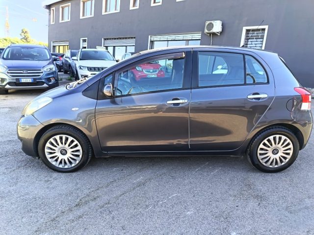 TOYOTA Yaris usata 3