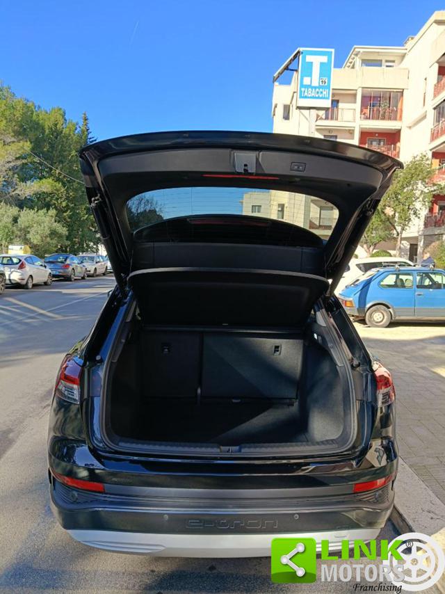 AUDI Q4 e-tron usata, con Telecamera per parcheggio assistito