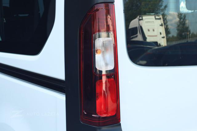 RENAULT Trafic usata, con Park Distance Control