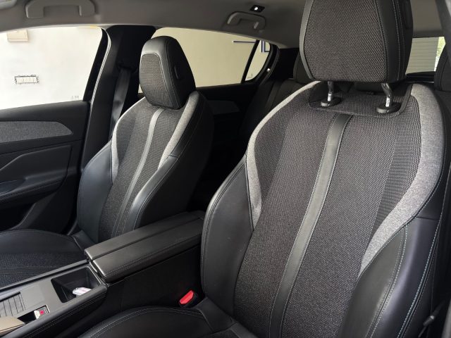 PEUGEOT 308 usata, con Vetri oscurati