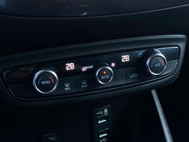 OPEL Crossland X usata, con Touch screen