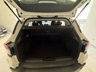 JEEP Avenger usata, con Touch screen