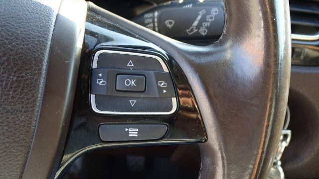 VOLKSWAGEN Touareg usata 91
