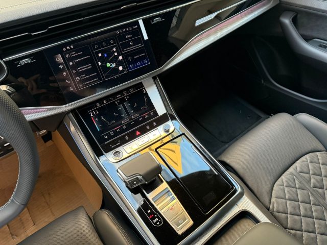 AUDI Q8 usata, con Fari LED