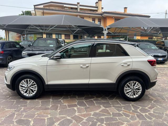 VOLKSWAGEN T-Roc usata, con Autoradio
