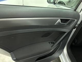VOLKSWAGEN Golf usata, con Specchietti laterali elettrici
