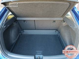 VOLKSWAGEN Taigo usata, con Fari Xenon
