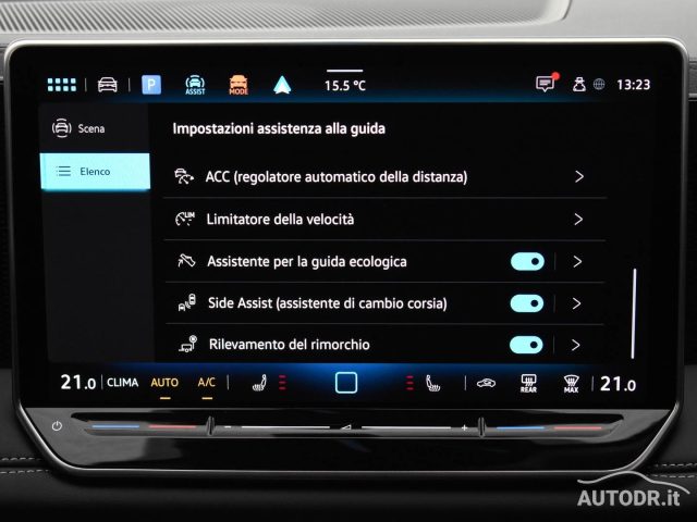VOLKSWAGEN Tiguan usata, con Sensori di parcheggio anteriori