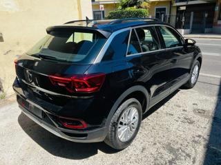 VOLKSWAGEN T-Roc usata, con Autoradio