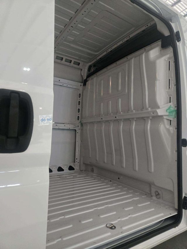 PEUGEOT Boxer usata 9