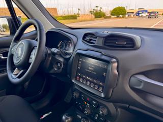 JEEP Renegade usata, con USB