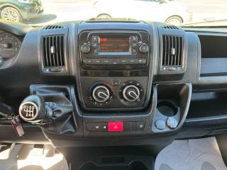 OPEL Movano usata, con Autoradio digitale