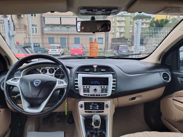LANCIA Delta usata, con Autoradio