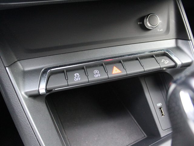 AUDI Q3 usata, con Autoradio digitale