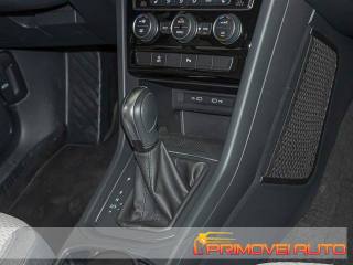 VOLKSWAGEN Touran usata, con Autoradio